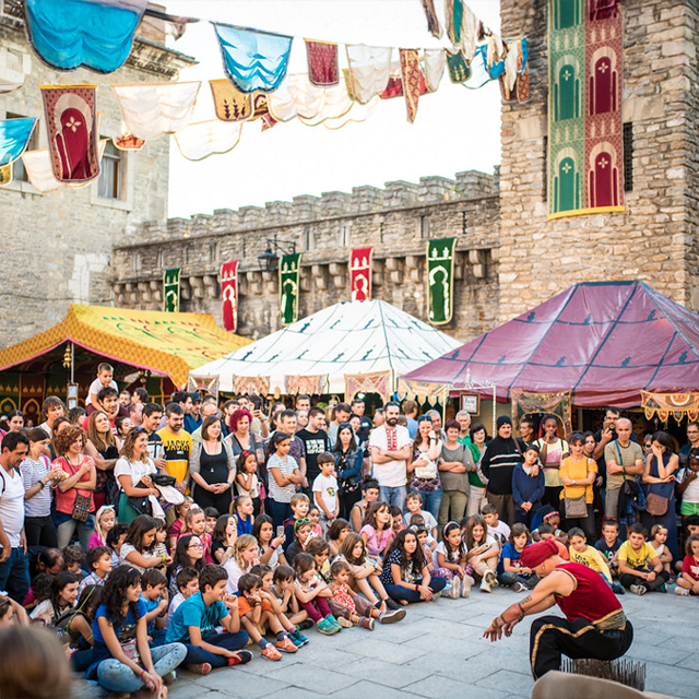 Mercado Medieval - Hover