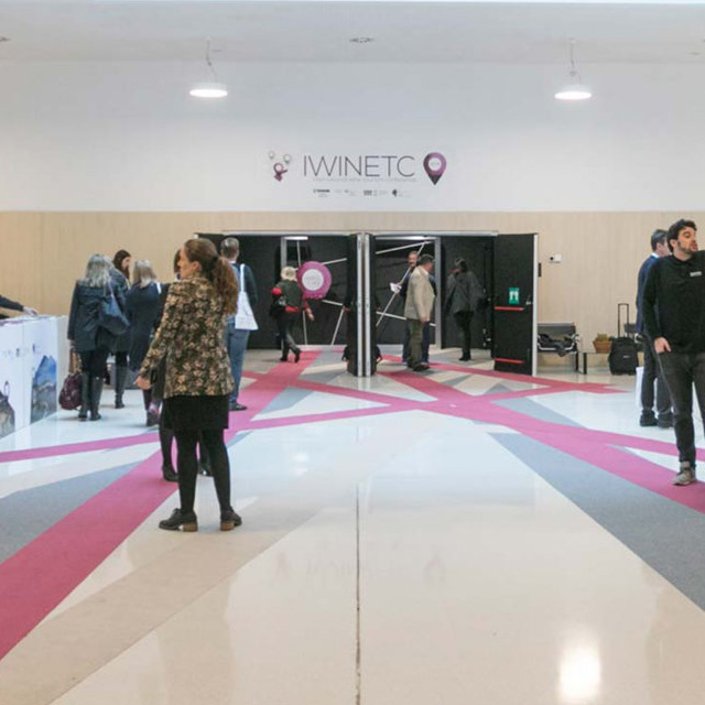 Iwinetc Portada Hover